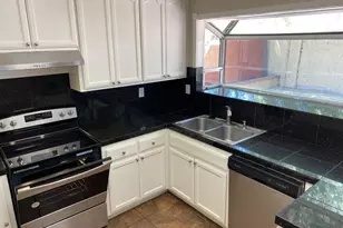 172 W Catamaran Cir, Pittsburg, CA 94565 - Photo 9