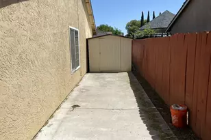 172 W Catamaran Cir, Pittsburg, CA 94565 - Photo 23