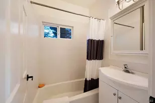 2557 Trinity Rd, Glen Ellen, CA 95442 - Photo 33