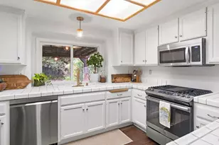 558 Monaco Cir, Cloverdale, CA 95425 - Photo 11