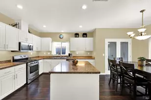 413 Meehan Ct, Suisun City, CA 94585 - Photo 17