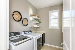 1727 Chinar Dr, Petaluma, CA 94954 - Photo 31