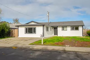 70 Manzanita Dr, Vacaville, CA 95688 - Photo 1