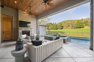 548 Fairway Dr, Novato, CA 94949 - Photo 15