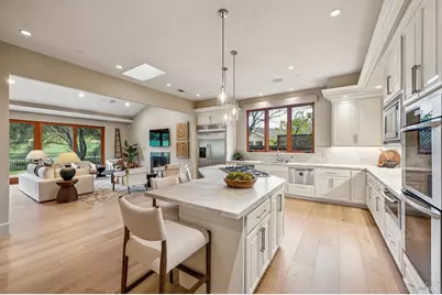 548 Fairway Drive, Novato, CA 94949 - Photo 3