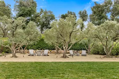 860 Meadowood Lane, Saint Helena, CA 94574 - Photo 11