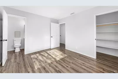 239 Deodara Street, Vacaville, CA 95688 - Photo 19