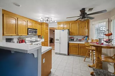 206 Windjammer Court, Vacaville, CA 95687 - Photo 17