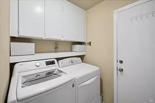 206 Windjammer Ct, Vacaville, CA 95687 - Photo 43