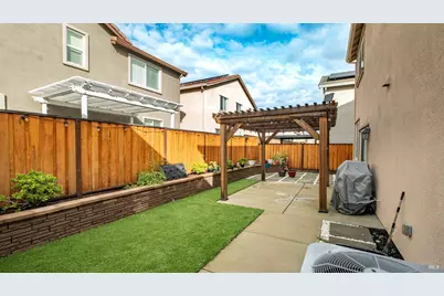 1464 Descanso Lane, Fairfield, CA 94533 - Photo 37