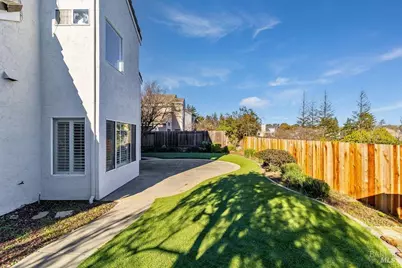 570 Periwinkle Place, Benicia, CA 94510 - Photo 65