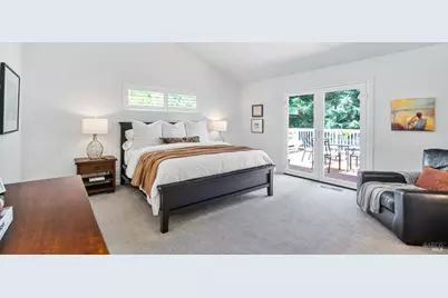 219 Burgundy Road, Healdsburg, CA 95448 - Photo 11