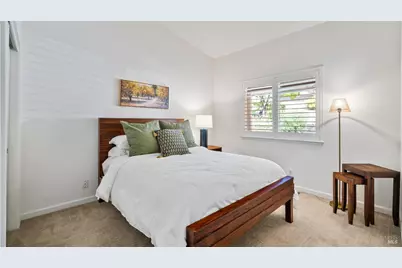 219 Burgundy Road, Healdsburg, CA 95448 - Photo 17