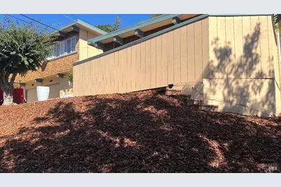 92 Elizabeth Way, San Rafael, CA 94901 - Photo 3