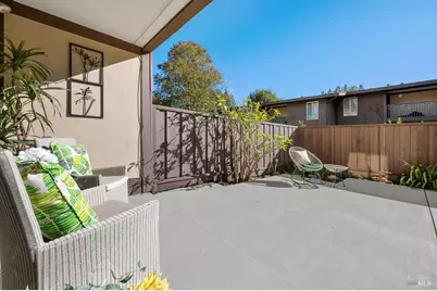 46 Surrey Lane, San Rafael, CA 94903 - Photo 3