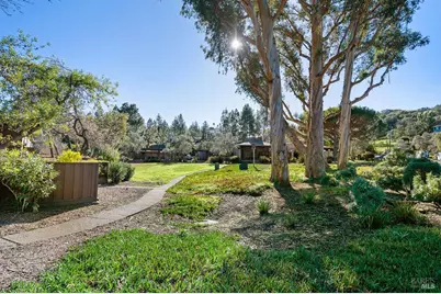 46 Surrey Lane, San Rafael, CA 94903 - Photo 39