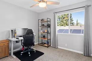 328 N Alamo Dr, Vacaville, CA 95688 - Photo 31