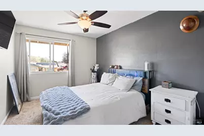 328 N Alamo Drive, Vacaville, CA 95688 - Photo 27