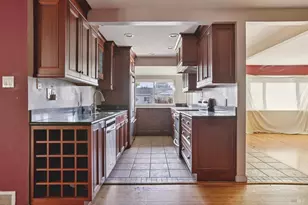 1023 Avondale Ln, Hayward, CA 94545 - Photo 7