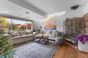 911 Harold Ln, Healdsburg, CA 95448 - Photo 5