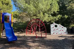 900 Cambridge Dr, Benicia, CA 94510 - Photo 13