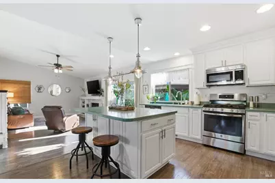 442 Stonewood Drive, Vacaville, CA 95687 - Photo 9