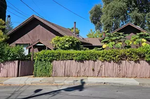 523 Center St, Healdsburg, CA 95448 - Photo 1