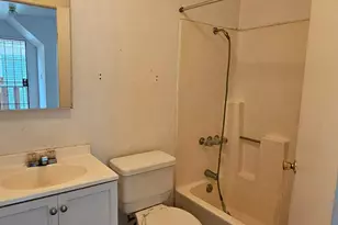 960 62nd St, Oakland, CA 94608 - Photo 5