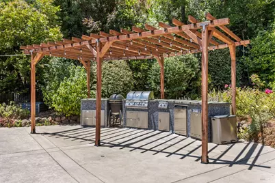 71 Convent Court, San Rafael, CA 94901 - Photo 29