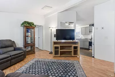 60 Calle Chapala, Vacaville, CA 95687 - Photo 5