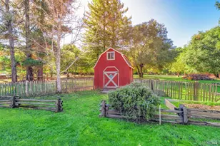 13320 Estate Dr, Boonville, CA 95415 - Photo 19