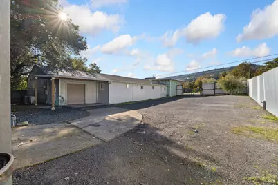 840 N Cloverdale Boulevard, Cloverdale, CA 95425 - Photo 33