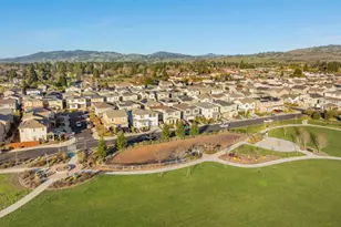 1630 Winterberry Ln, Rohnert Park, CA 94928 - Photo 3