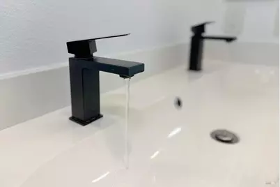 1906 Hoffman Boulevard, Richmond, CA 94804 - Photo 35