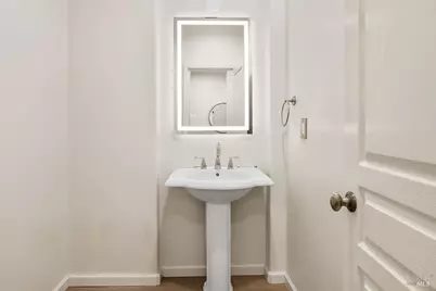 89 Hollyleaf Way, Novato, CA 94949 - Photo 17