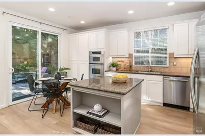 89 Hollyleaf Way, Novato, CA 94949 - Photo 11