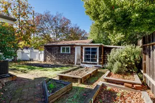 1203 Glenn St, Santa Rosa, CA 95401 - Photo 9