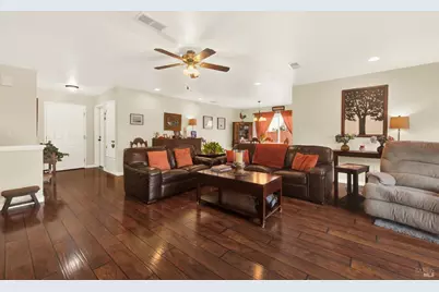 1404 Donner Court, Suisun City, CA 94585 - Photo 7