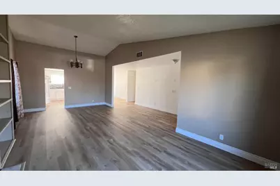 121 Notre Dame Court, Vallejo, CA 94589 - Photo 3