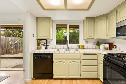 340 Kendrick Lane, Vacaville, CA 95687 - Photo 25