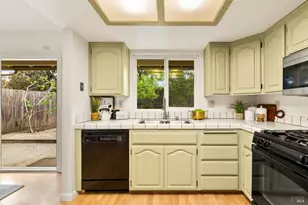 340 Kendrick Ln, Vacaville, CA 95687 - Photo 25