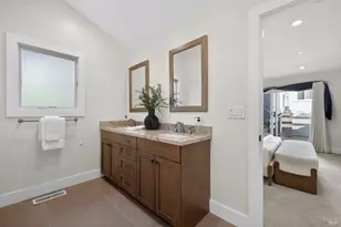 60 Marina Ct Dr, San Rafael, CA 94901 - Photo 41