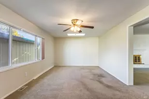 119 Carlsbad Cir, Vacaville, CA 95687 - Photo 11