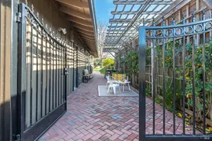 136 Peacock Dr, San Rafael, CA 94901 - Photo 25