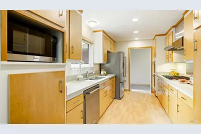 28 Meadowglen Drive, Petaluma, CA 94952 - Photo 9