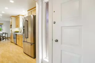 28 Meadowglen Dr, Petaluma, CA 94952 - Photo 5