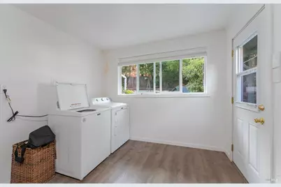 13240 S Highway 101, Hopland, CA 95449 - Photo 23