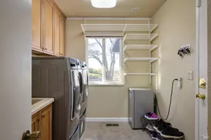 2105 Sunrise Ave, Santa Rosa, CA 95409 - Photo 23