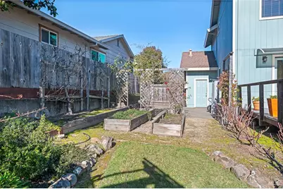 7803 Stefenoni Court, Sebastopol, CA 95472 - Photo 33
