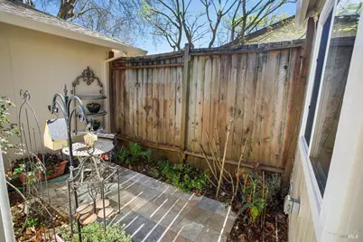 2505 Copperfield Drive, Santa Rosa, CA 95401 - Photo 27